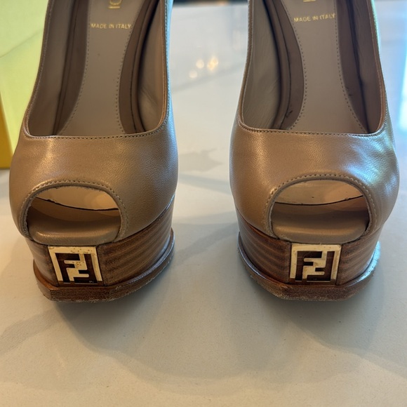 Fendi Women’s platform heels-36.5 - Picture 2 of 11